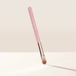 rare beauty stay vulnerable all over eye shadow brush